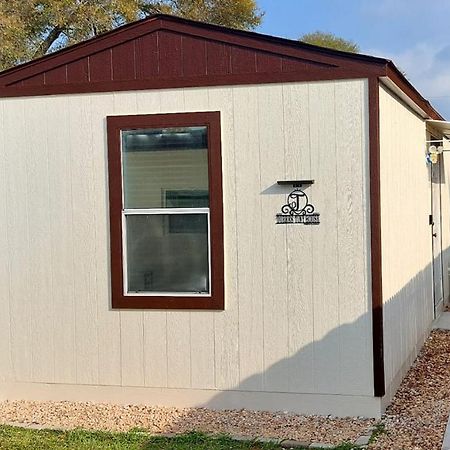 Torres Tiny Home Midtown Westtampa Rjs Extérieur photo