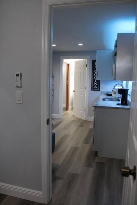 Torres Tiny Home Midtown Westtampa Rjs Extérieur photo